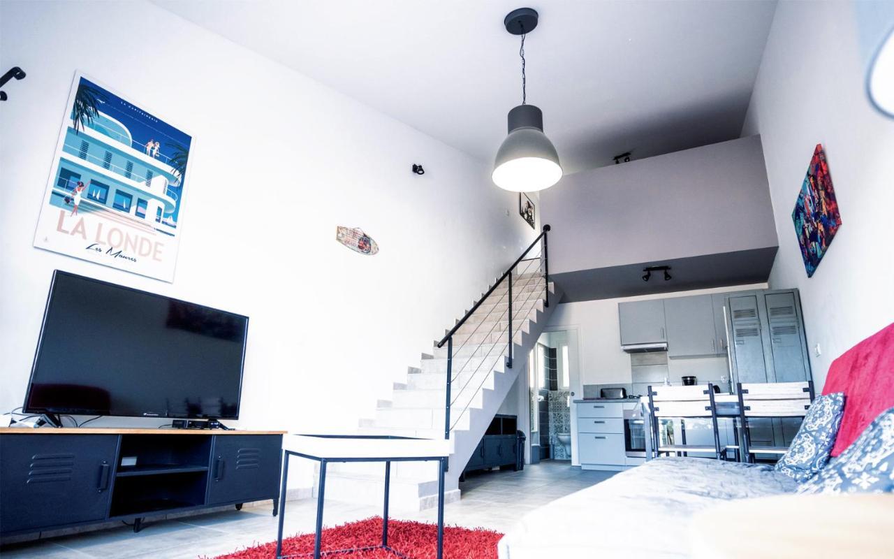 Sous Les Pins Gites Et Chambres D'Hotes La Londe-les-Maures Exterior photo