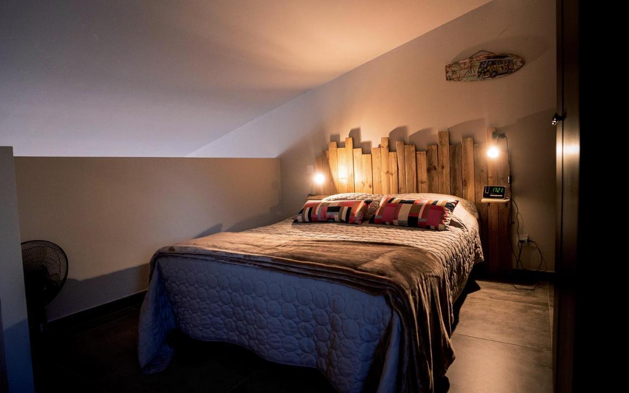 Sous Les Pins Gites Et Chambres D'Hotes La Londe-les-Maures Exterior photo