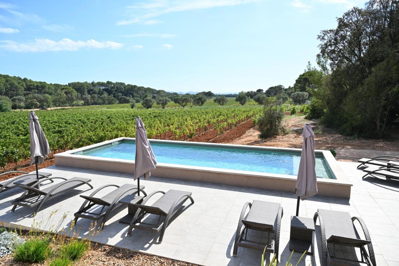 Sous Les Pins Gites Et Chambres D'Hotes La Londe-les-Maures Exterior photo