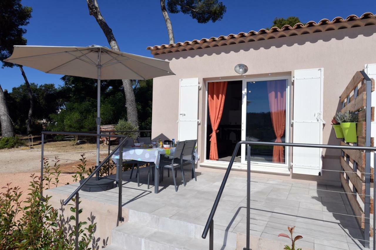 Sous Les Pins Gites Et Chambres D'Hotes La Londe-les-Maures Exterior photo